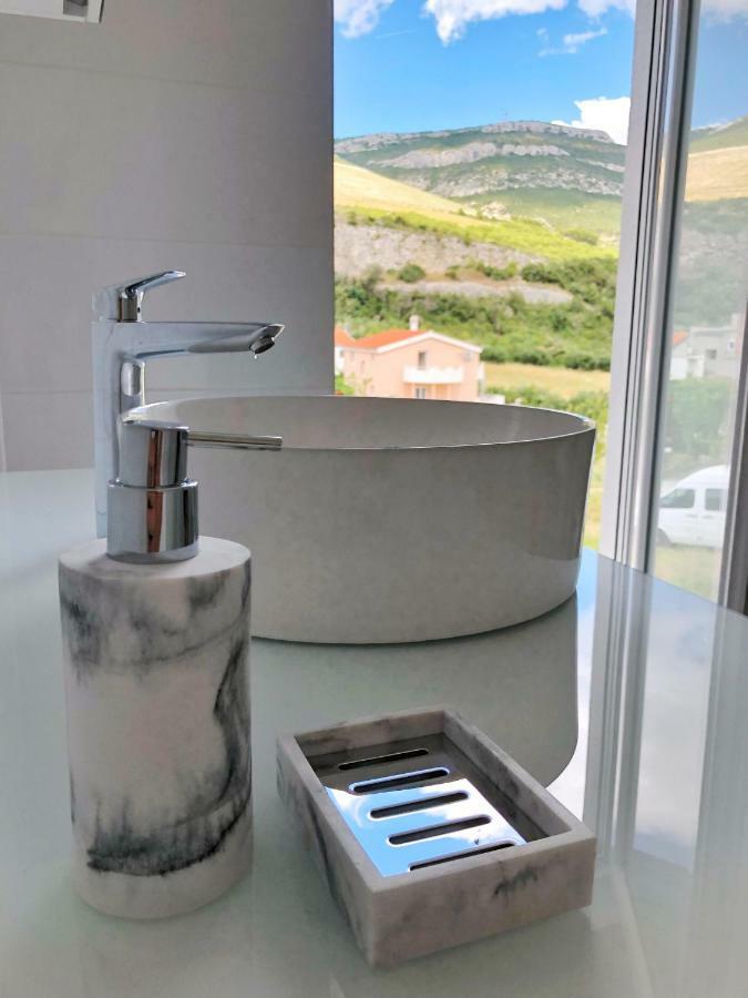 Villa Mila Kastela Kaštel Novi Eksteriør billede
